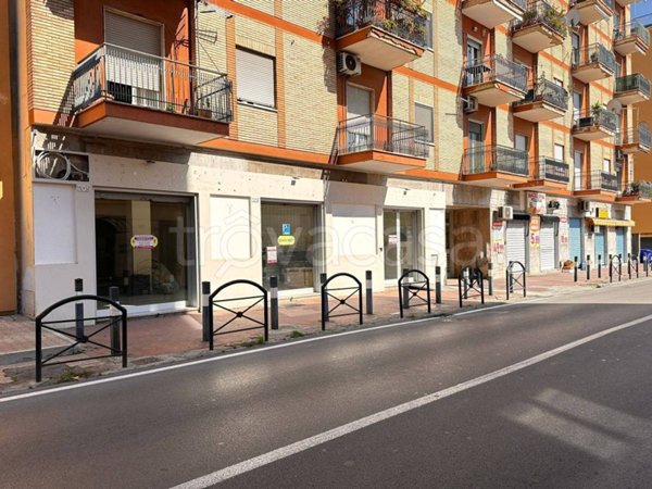negozio in vendita a Maddaloni