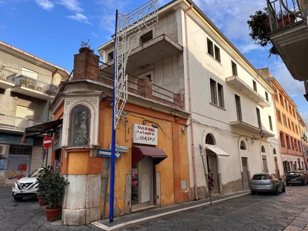 intera palazzina in vendita a Maddaloni