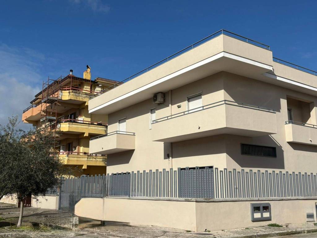 intera palazzina in vendita a Maddaloni