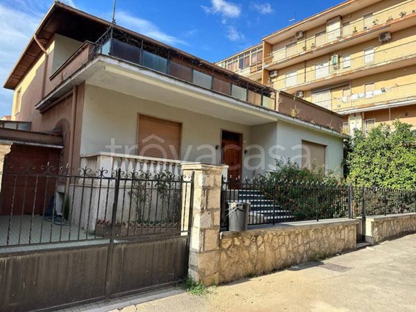 casa indipendente in vendita a Maddaloni