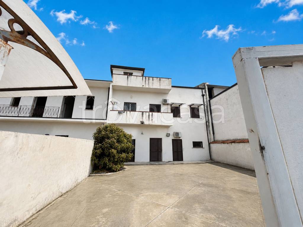 casa indipendente in vendita a Maddaloni in zona Lamia
