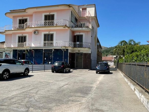 appartamento in vendita a Maddaloni in zona Montedecoro
