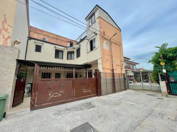 appartamento in vendita a Maddaloni in zona Lamia