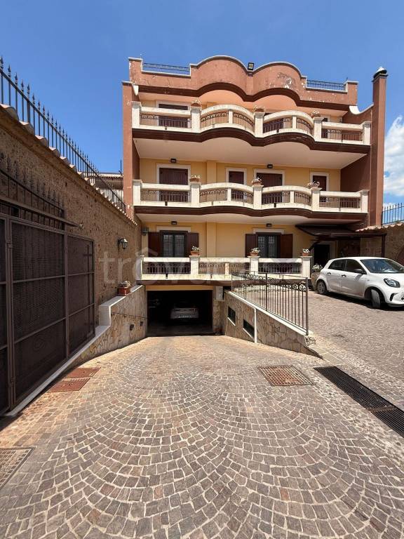 casa indipendente in vendita a Maddaloni in zona Lamia
