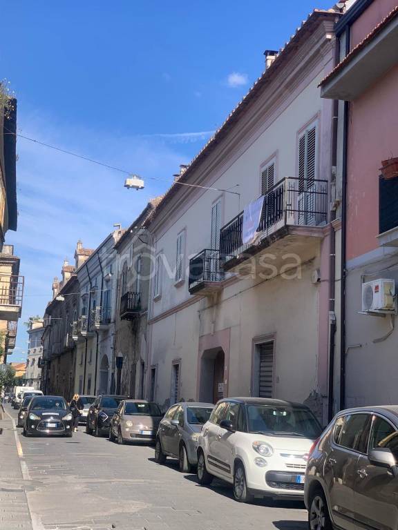 locale commerciale in vendita a Marcianise