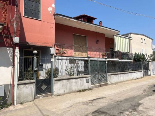 casa indipendente in vendita a Marcianise