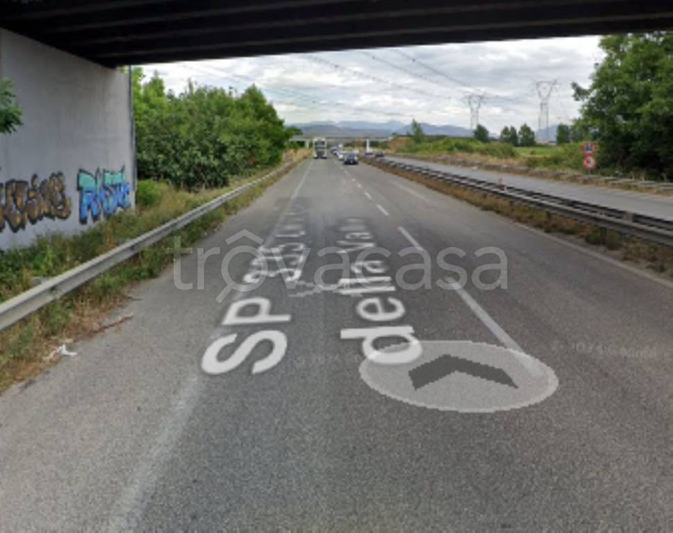 locale commerciale in vendita a Marcianise