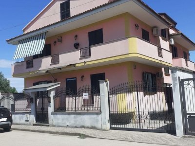 casa indipendente in vendita a Marcianise