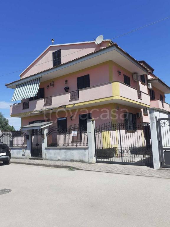 casa indipendente in vendita a Marcianise