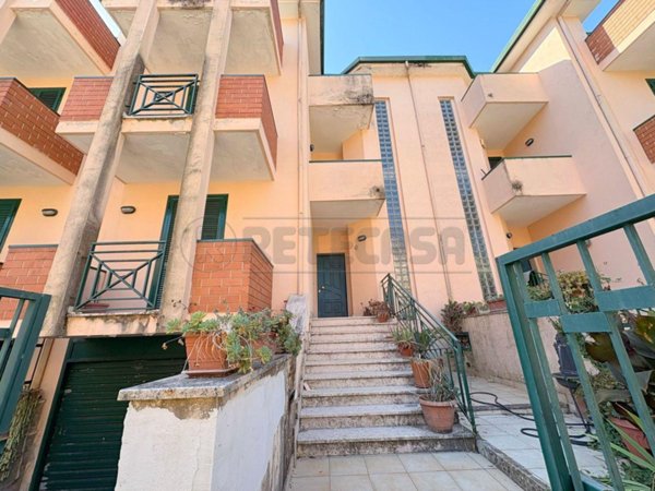 casa indipendente in vendita a Marcianise