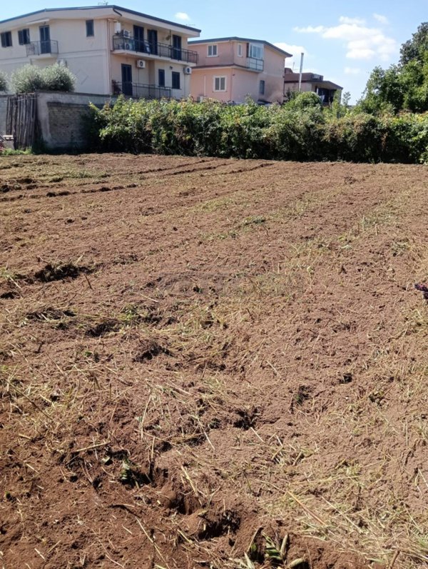 terreno edificabile in vendita a Marcianise in zona Trentola