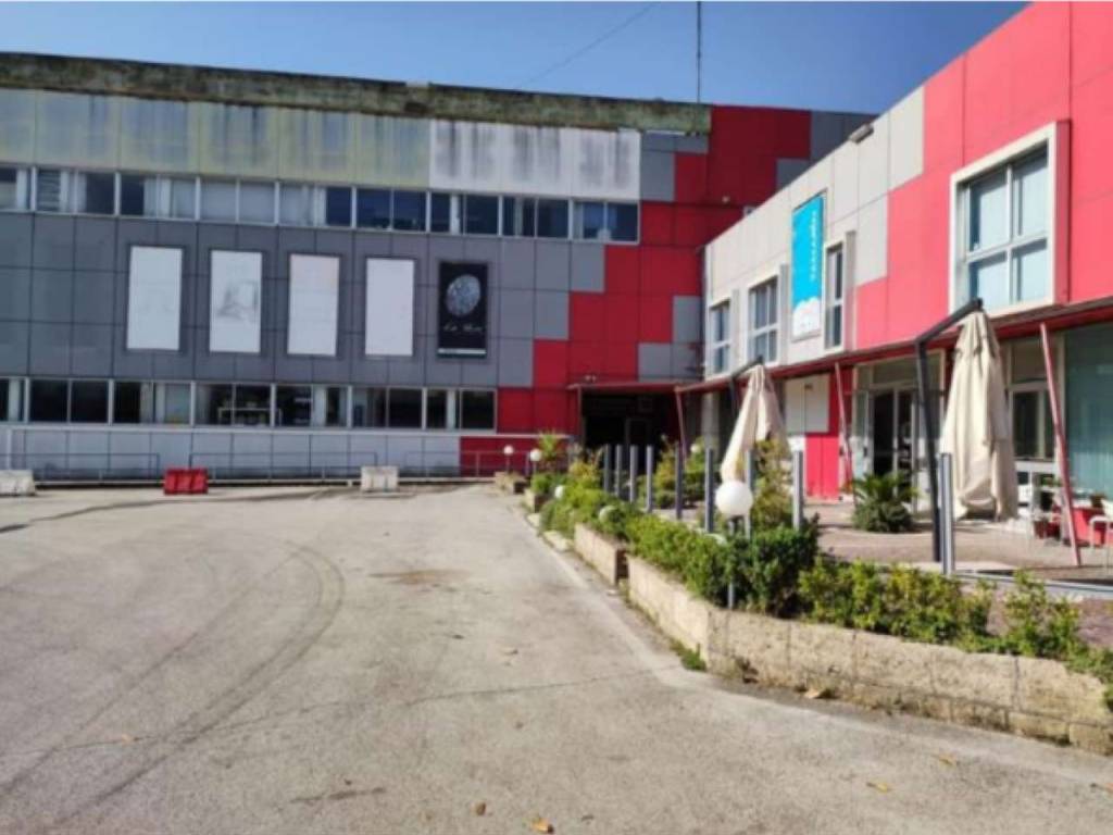 negozio in vendita a Marcianise