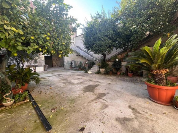 casa indipendente in vendita a Marcianise