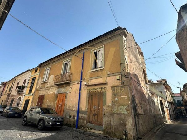 intera palazzina in vendita a Marcianise