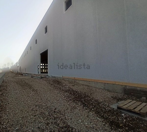 capannone in vendita a Marcianise