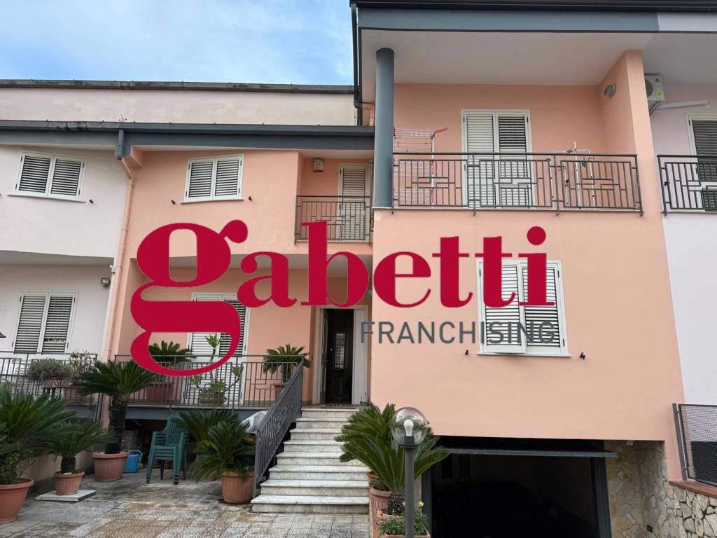 casa indipendente in vendita a Marcianise
