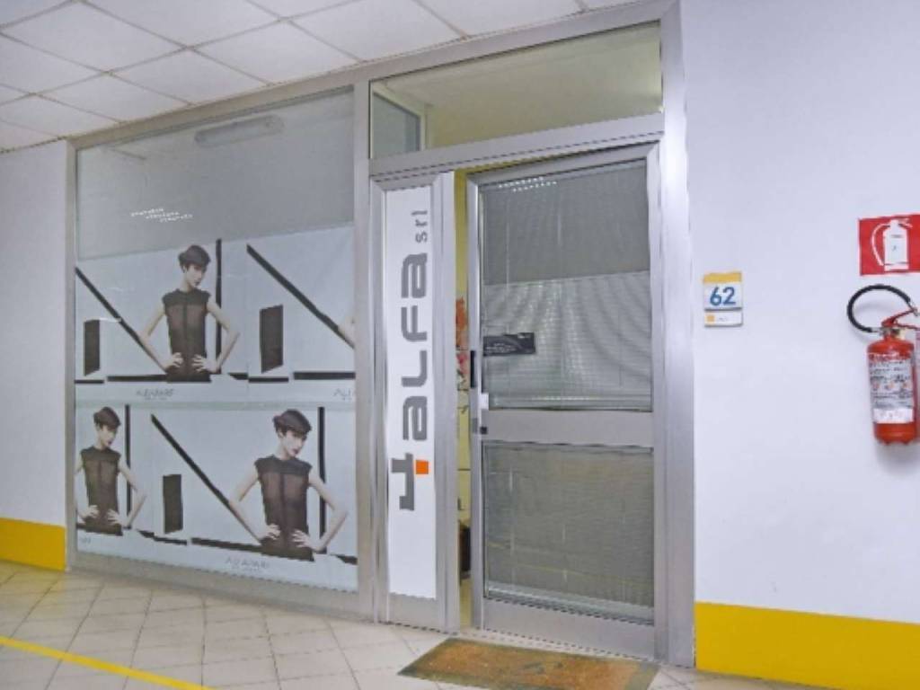 negozio in vendita a Marcianise