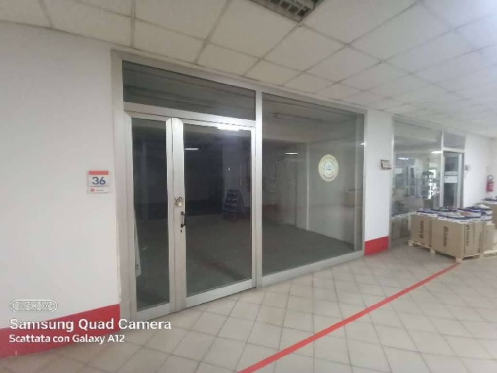 negozio in vendita a Marcianise