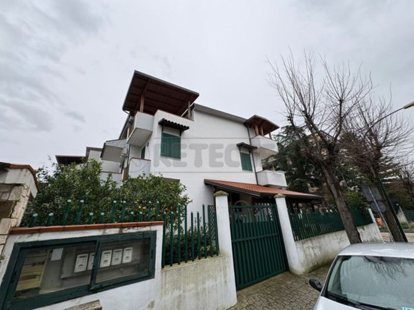 casa indipendente in vendita a Marcianise