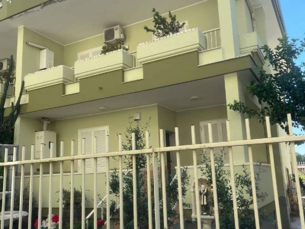 casa indipendente in vendita a Marcianise