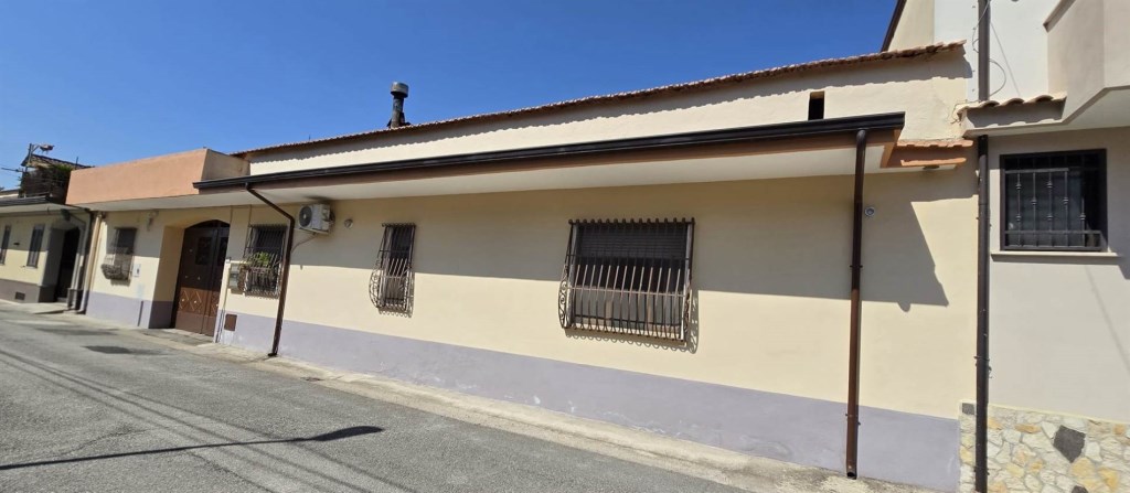 casa indipendente in vendita a Marcianise