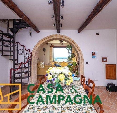 casa indipendente in vendita a Marzano Appio