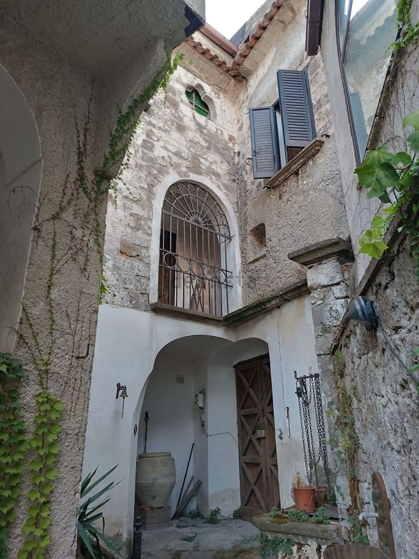 casa indipendente in vendita a Marzano Appio