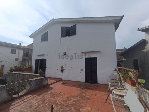 intera palazzina in vendita a Marzano Appio
