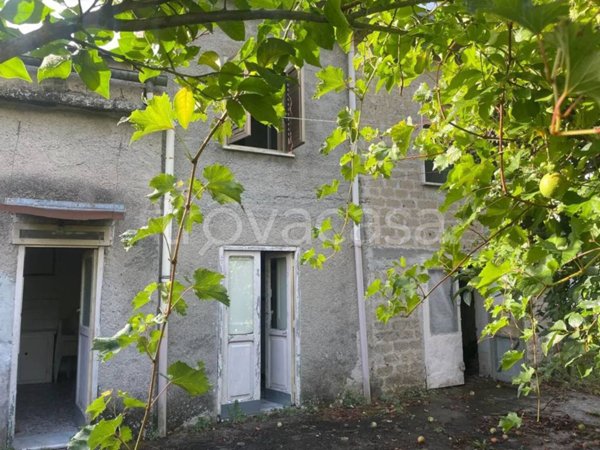 casa indipendente in vendita a Marzano Appio