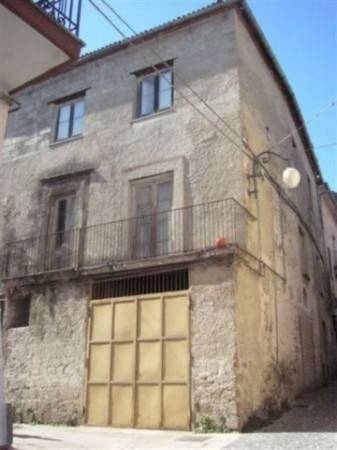 intera palazzina in vendita a Marzano Appio