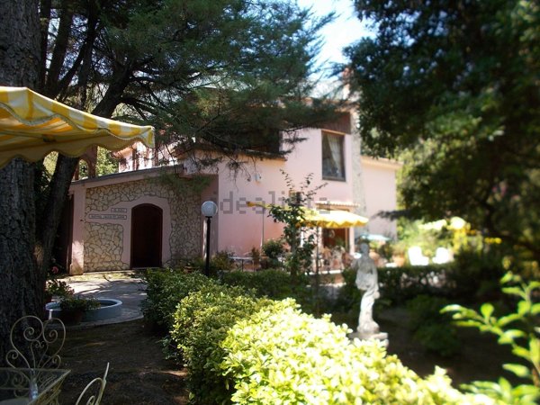 casa indipendente in vendita a Mignano Monte Lungo in zona Caspoli