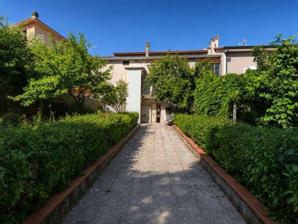 casa indipendente in vendita a Mignano Monte Lungo