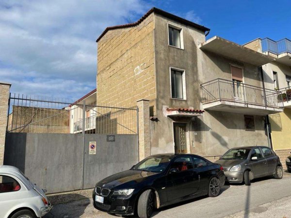 appartamento in vendita a Mondragone
