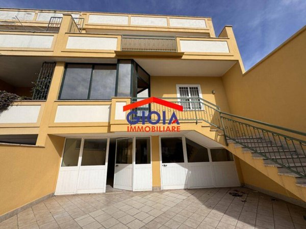 casa indipendente in vendita a Mondragone