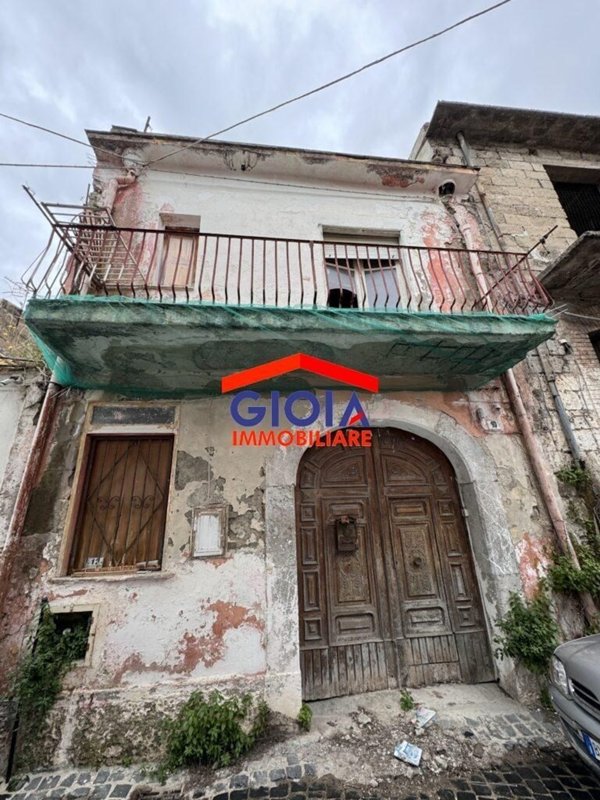 casa indipendente in vendita a Mondragone