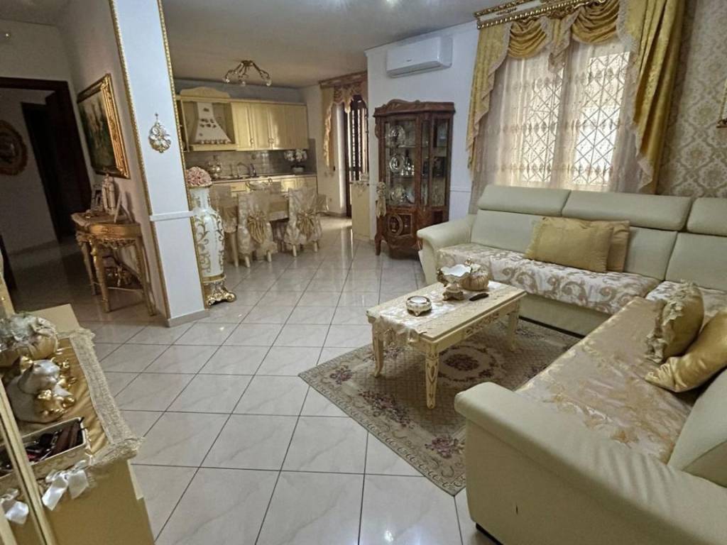 appartamento in vendita a Mondragone