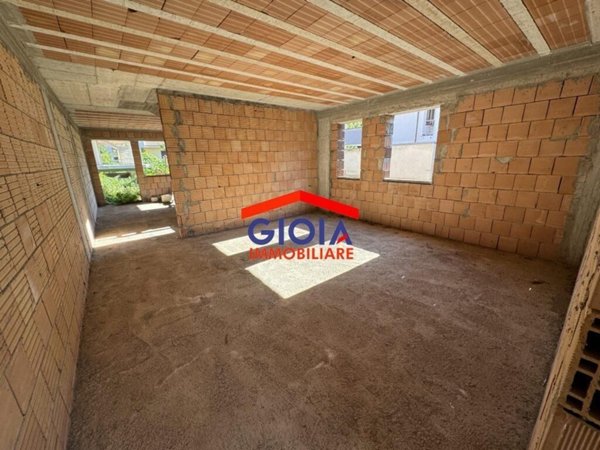 casa indipendente in vendita a Mondragone