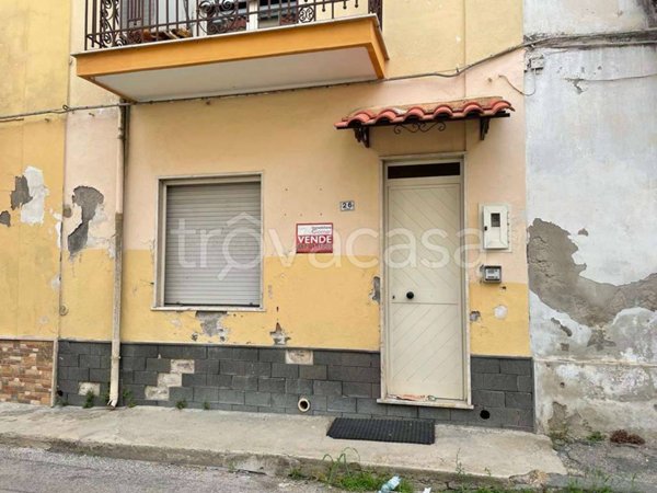 casa indipendente in vendita a Mondragone