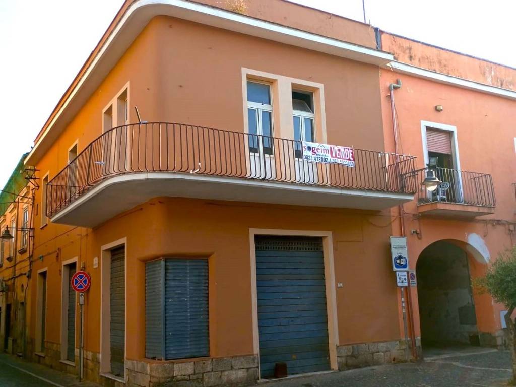 appartamento in vendita a Mondragone