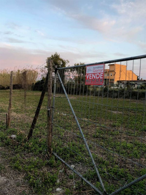 terreno agricolo in vendita a Mondragone