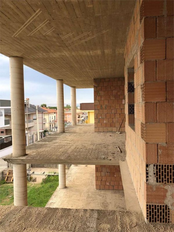 appartamento in vendita a Mondragone