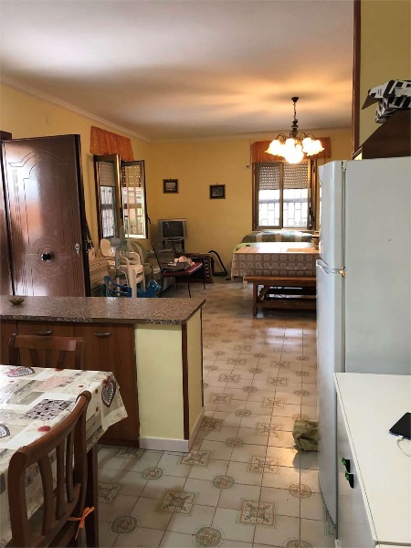 casa indipendente in vendita a Mondragone
