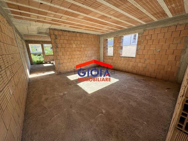 casa indipendente in vendita a Mondragone