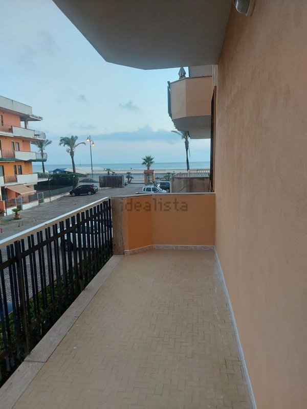 appartamento in vendita a Mondragone