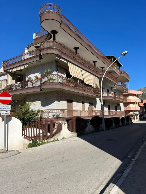 appartamento in vendita a Mondragone