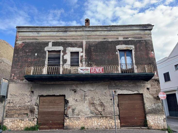 casa indipendente in vendita a Mondragone