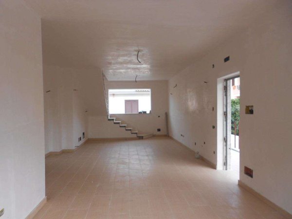 casa indipendente in vendita a Mondragone