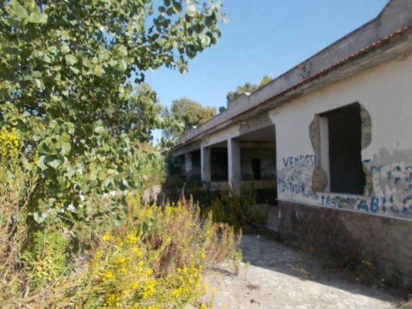 casa indipendente in vendita a Mondragone