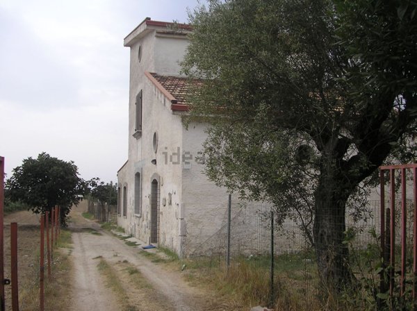 casa indipendente in vendita a Mondragone