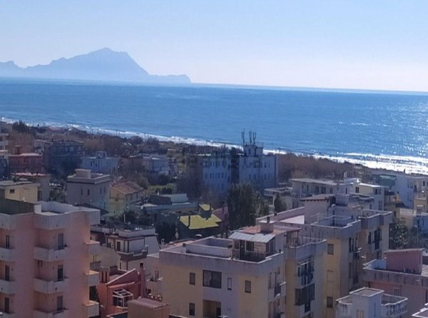 appartamento in vendita a Mondragone